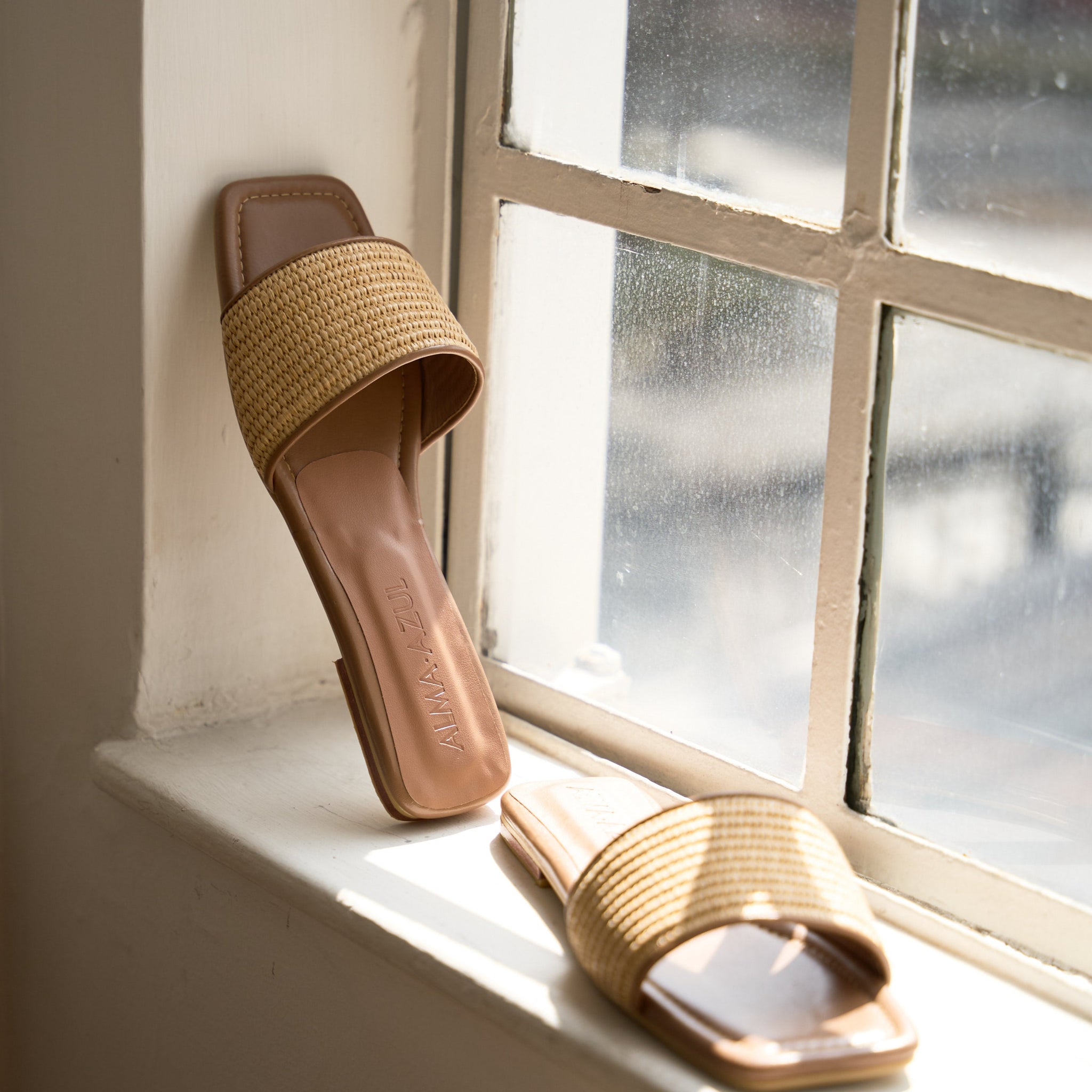 Flats  tory cuero natural