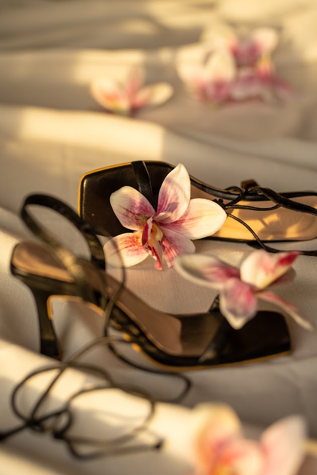 Orquídea cuero negro 7.5