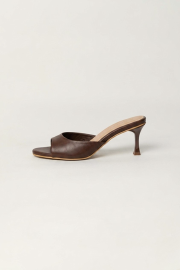 Bela cuero chocolate 5/2